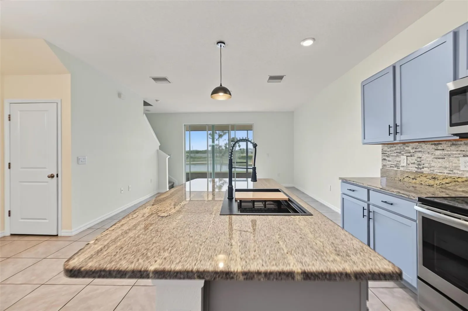 136 MANGROVE SHADE CIR