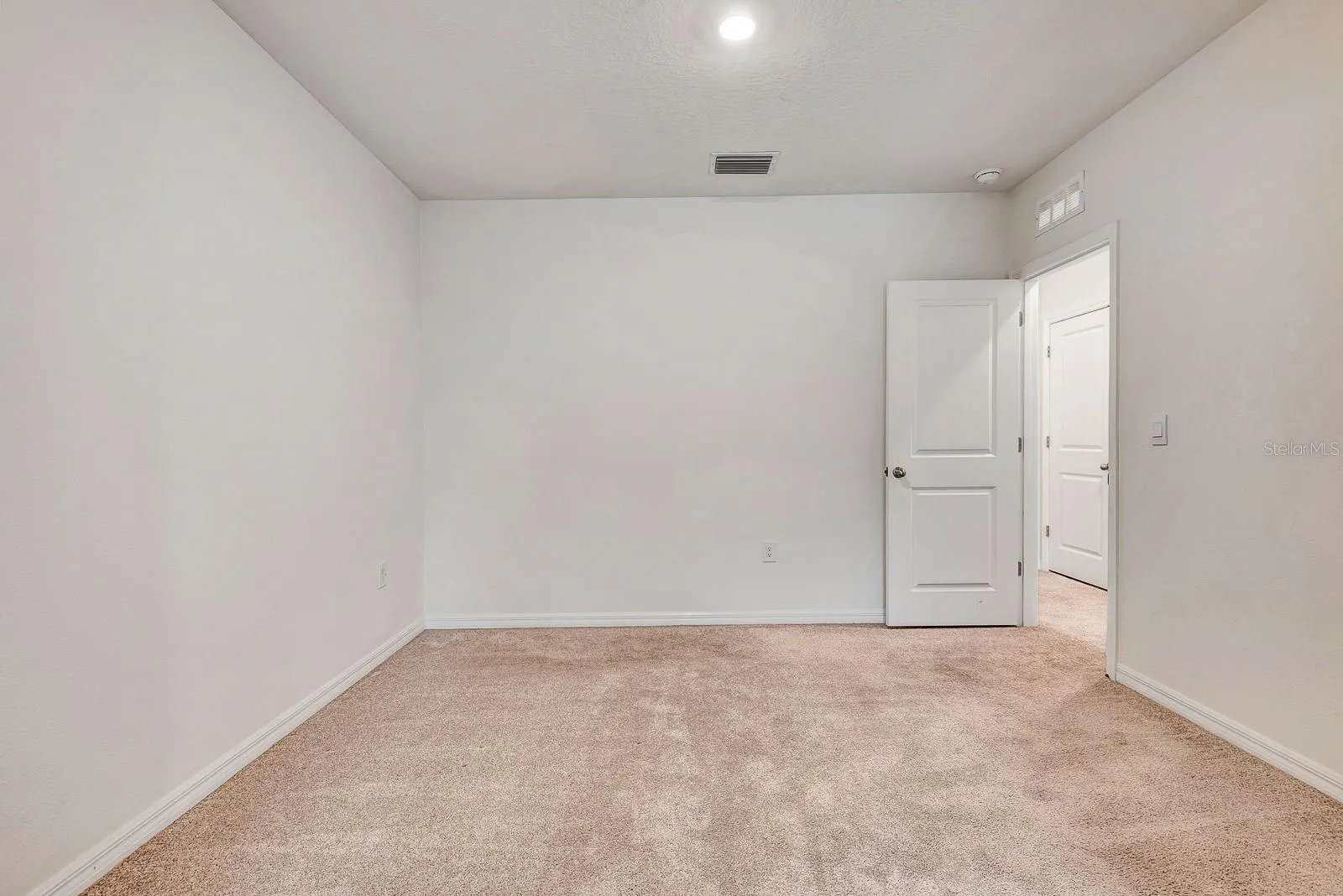 136 MANGROVE SHADE CIR