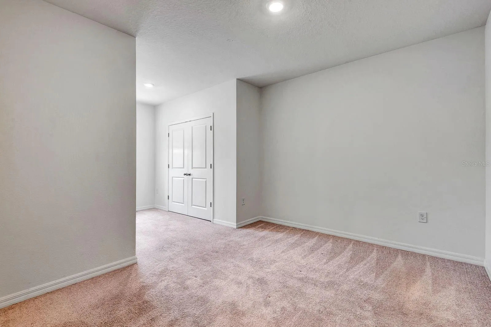 136 MANGROVE SHADE CIR