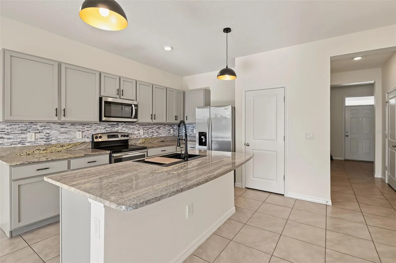 136 MANGROVE SHADE CIR