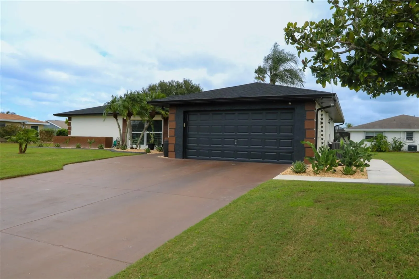 304 BROCKFIELD DR