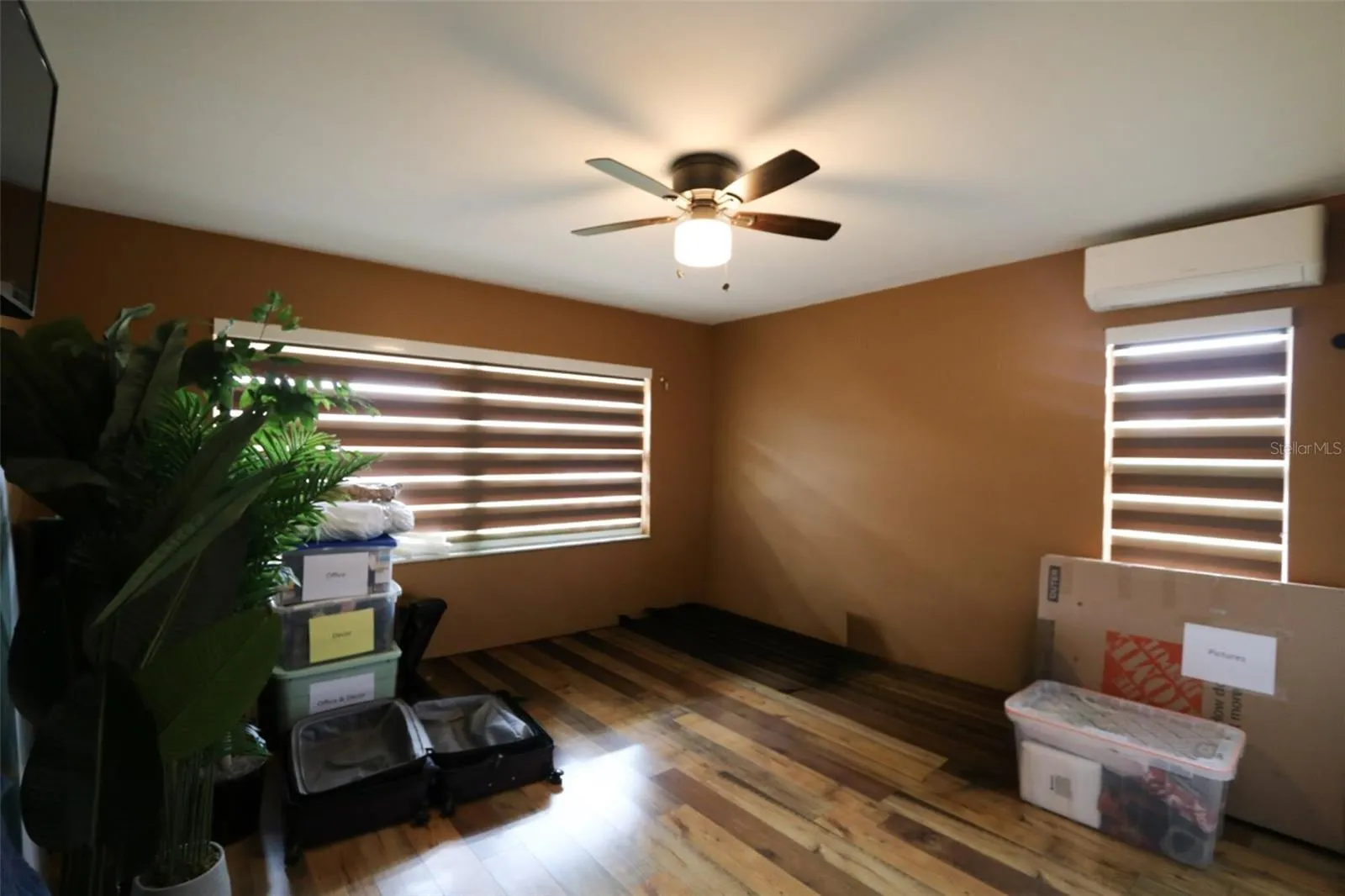 304 BROCKFIELD DR