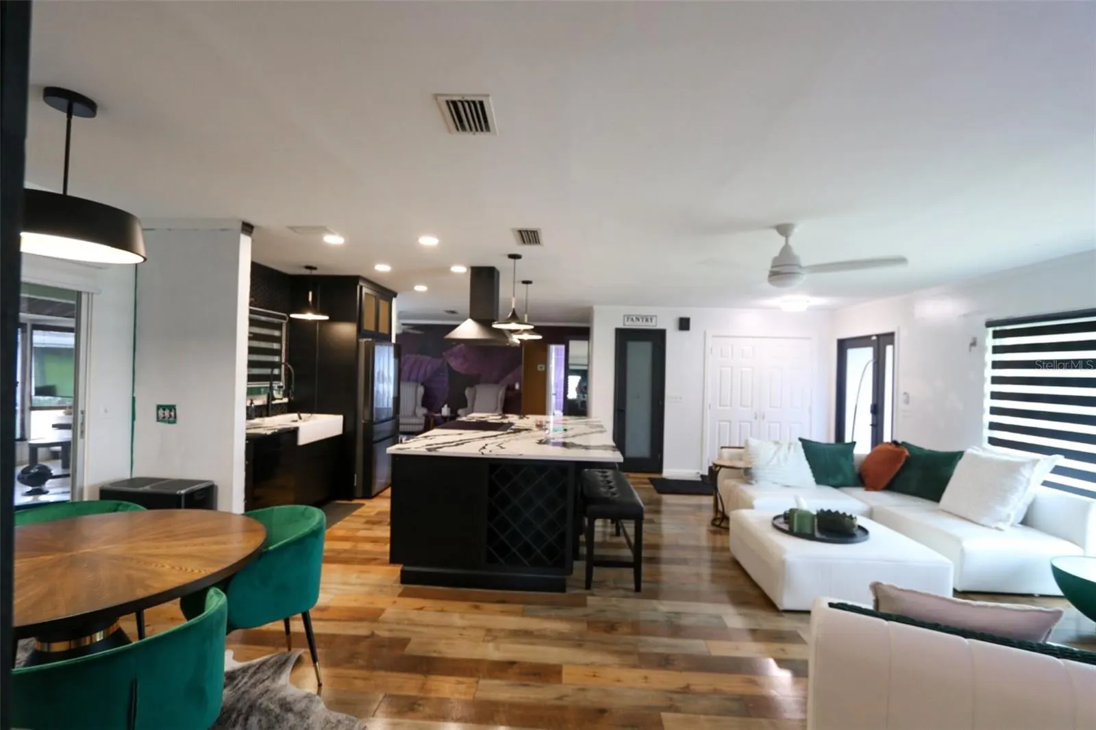 304 BROCKFIELD DR