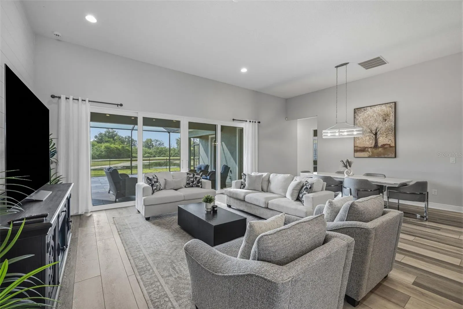 5254 WOLF CREEK DR