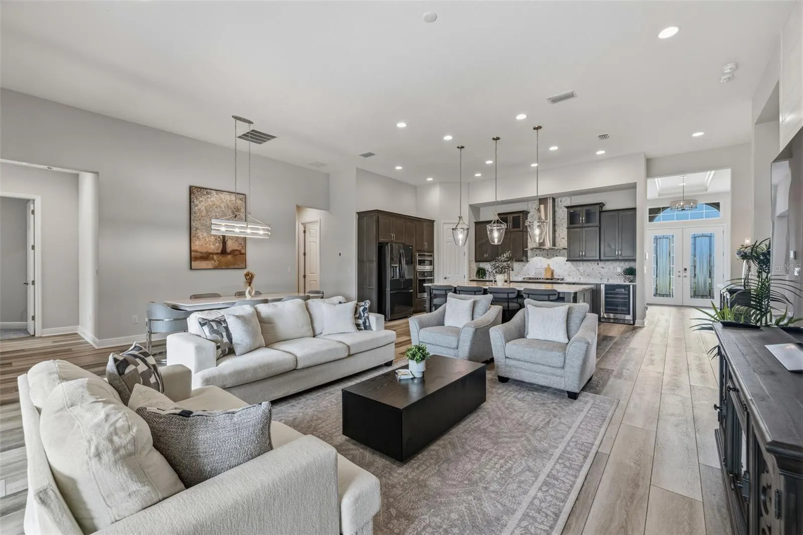 5254 WOLF CREEK DR