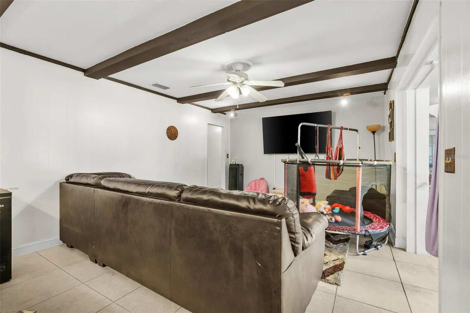 334 HOLLOWTREE DR