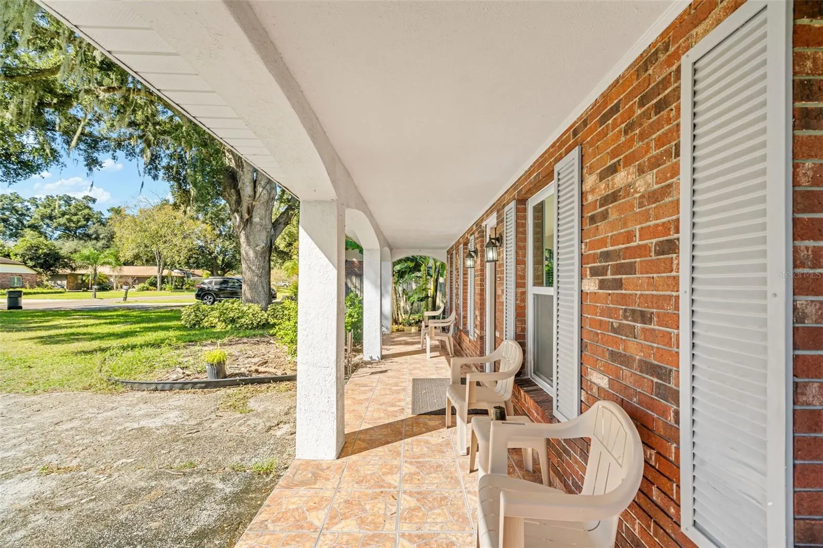 334 HOLLOWTREE DR