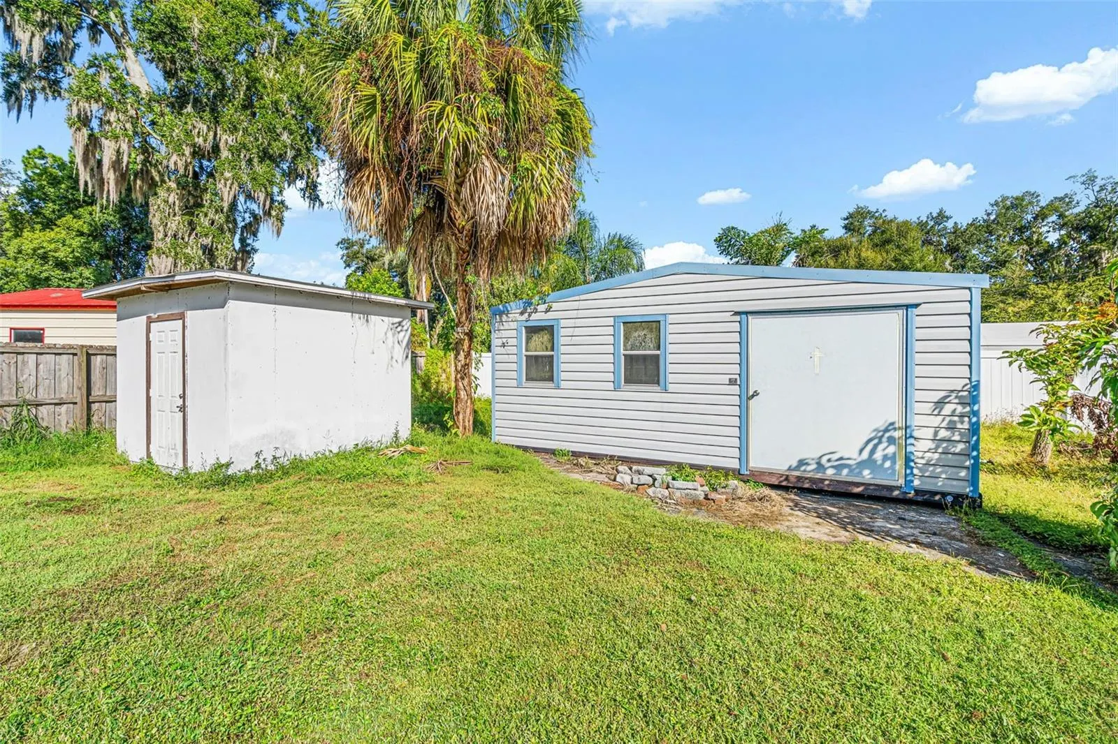 334 HOLLOWTREE DR