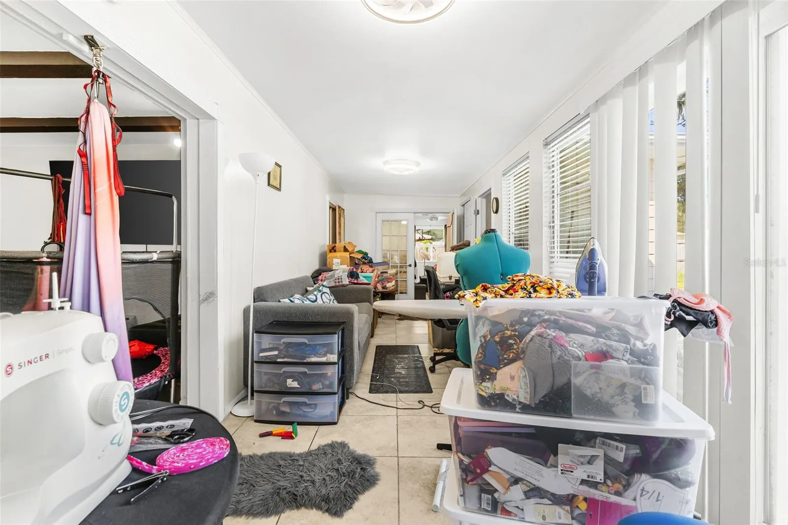334 HOLLOWTREE DR