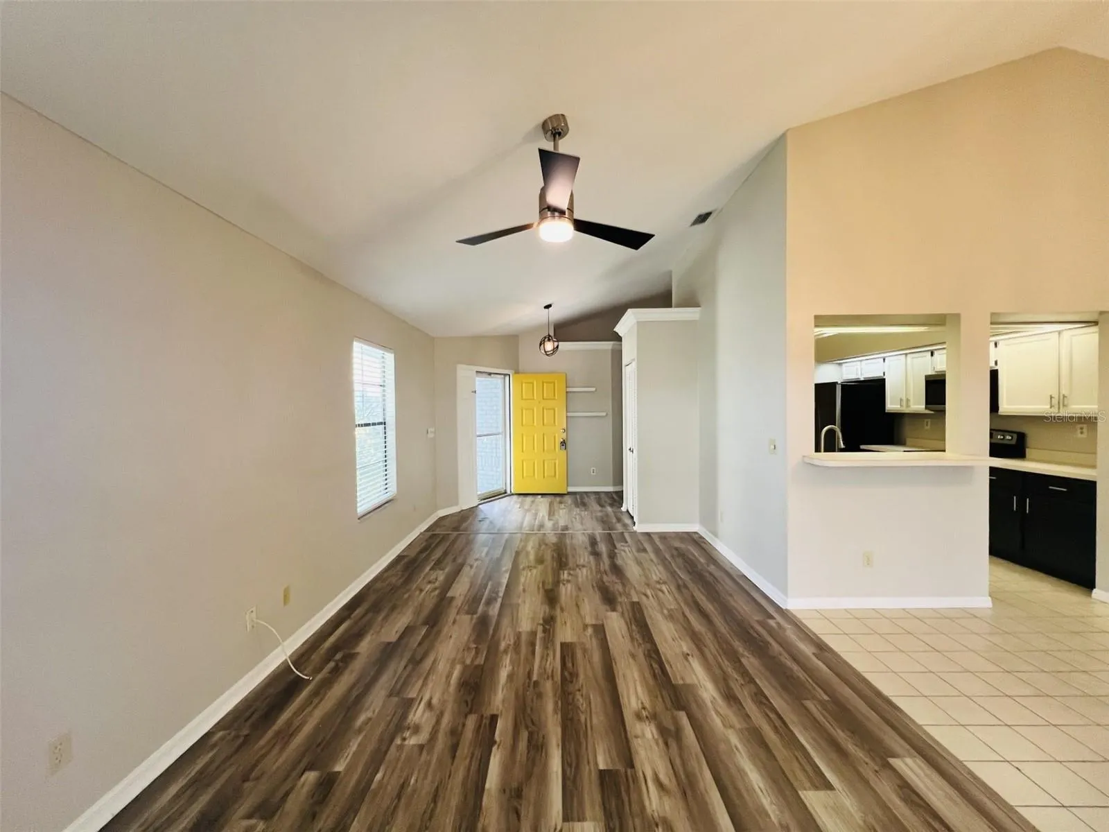 2222 SPRINGRAIN DR