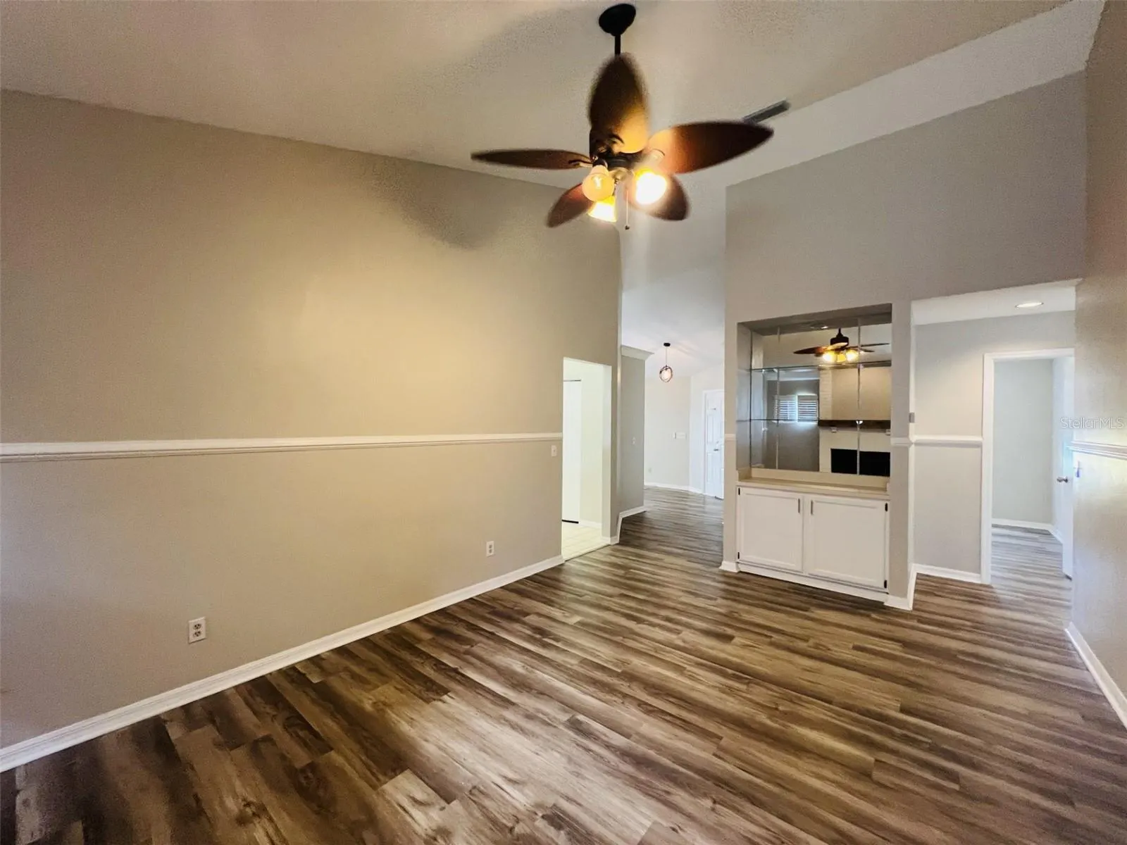 2222 SPRINGRAIN DR