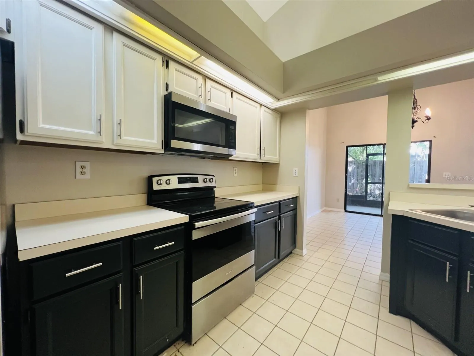 2222 SPRINGRAIN DR