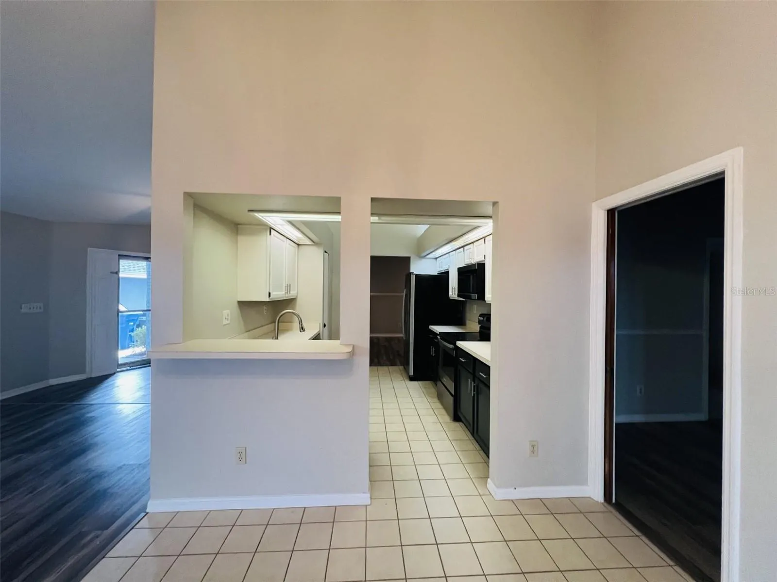 2222 SPRINGRAIN DR