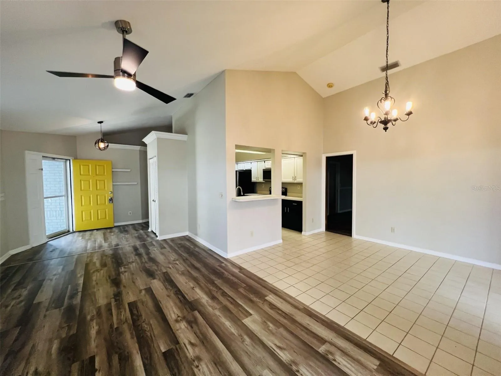 2222 SPRINGRAIN DR