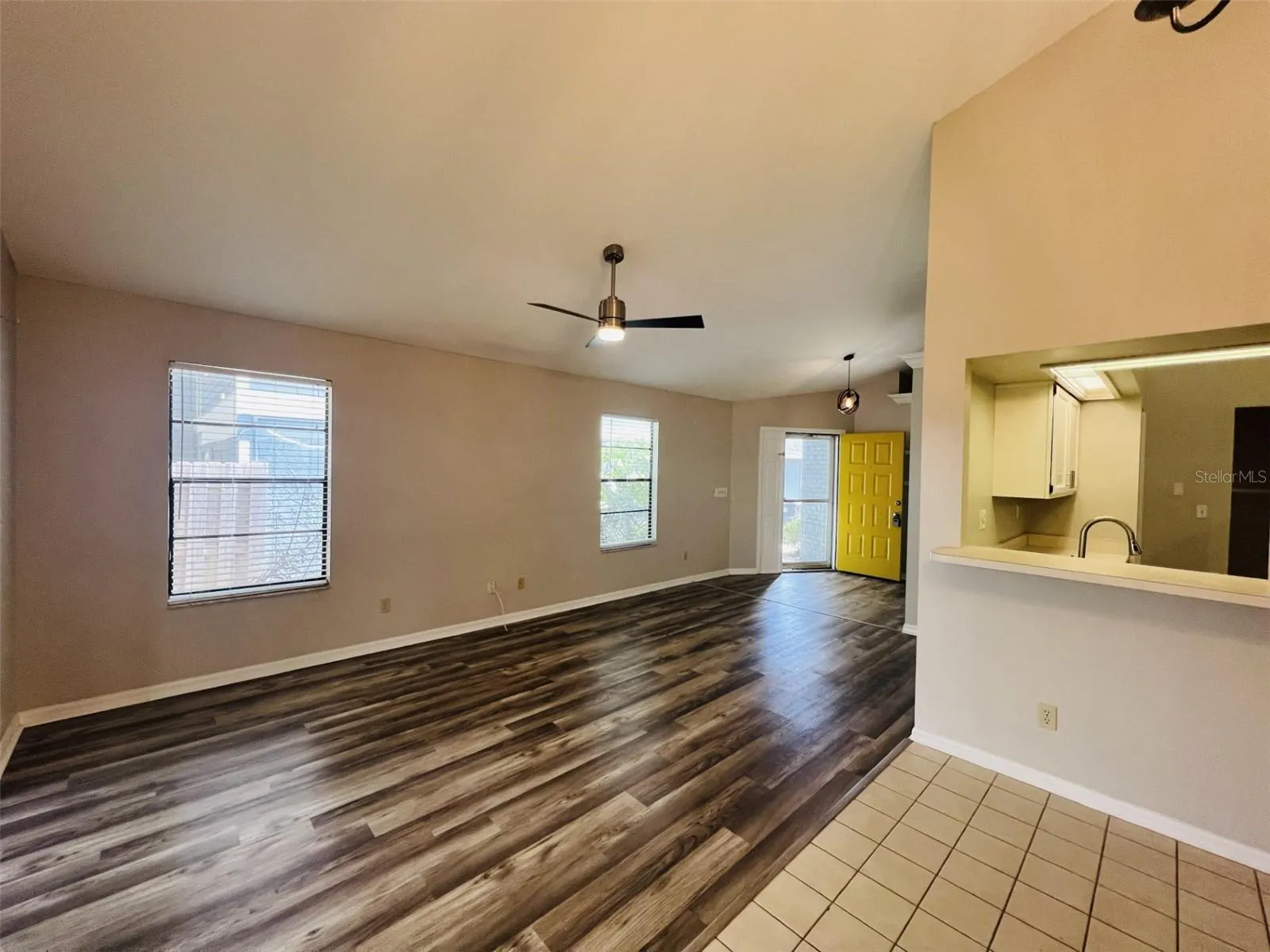 2222 SPRINGRAIN DR