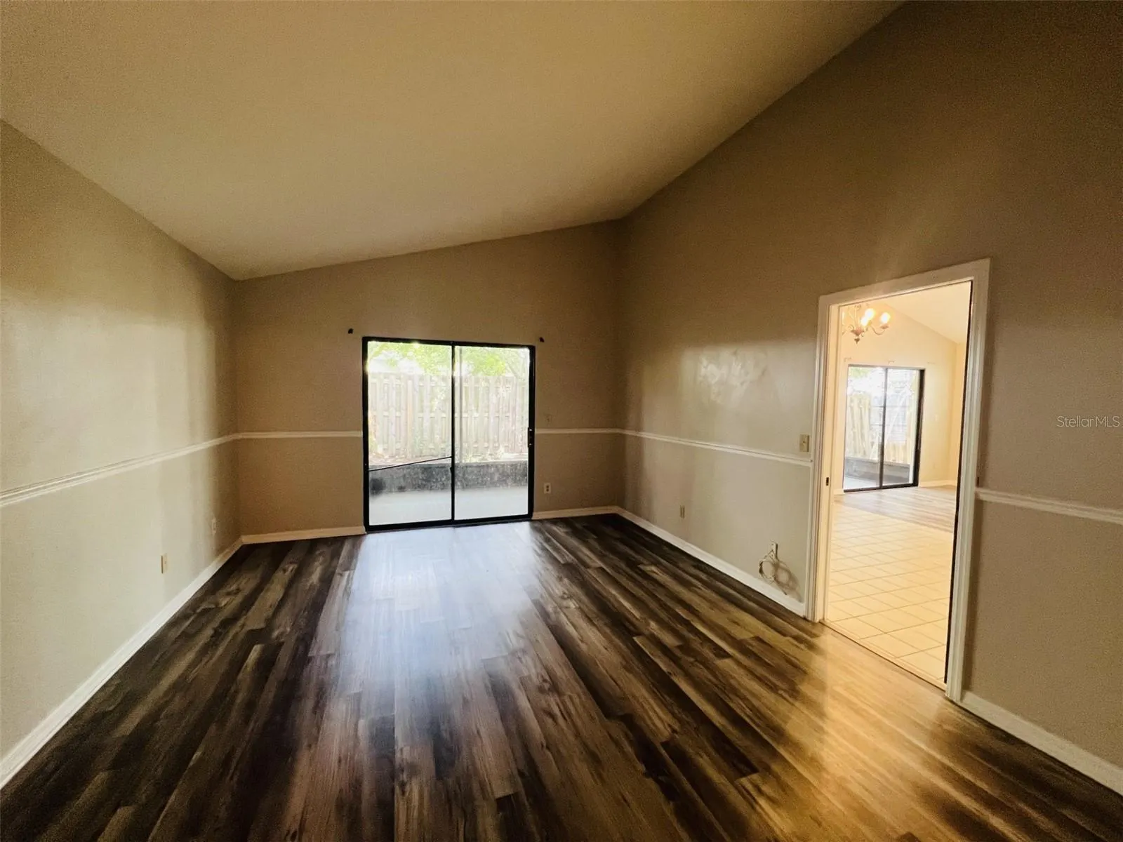 2222 SPRINGRAIN DR