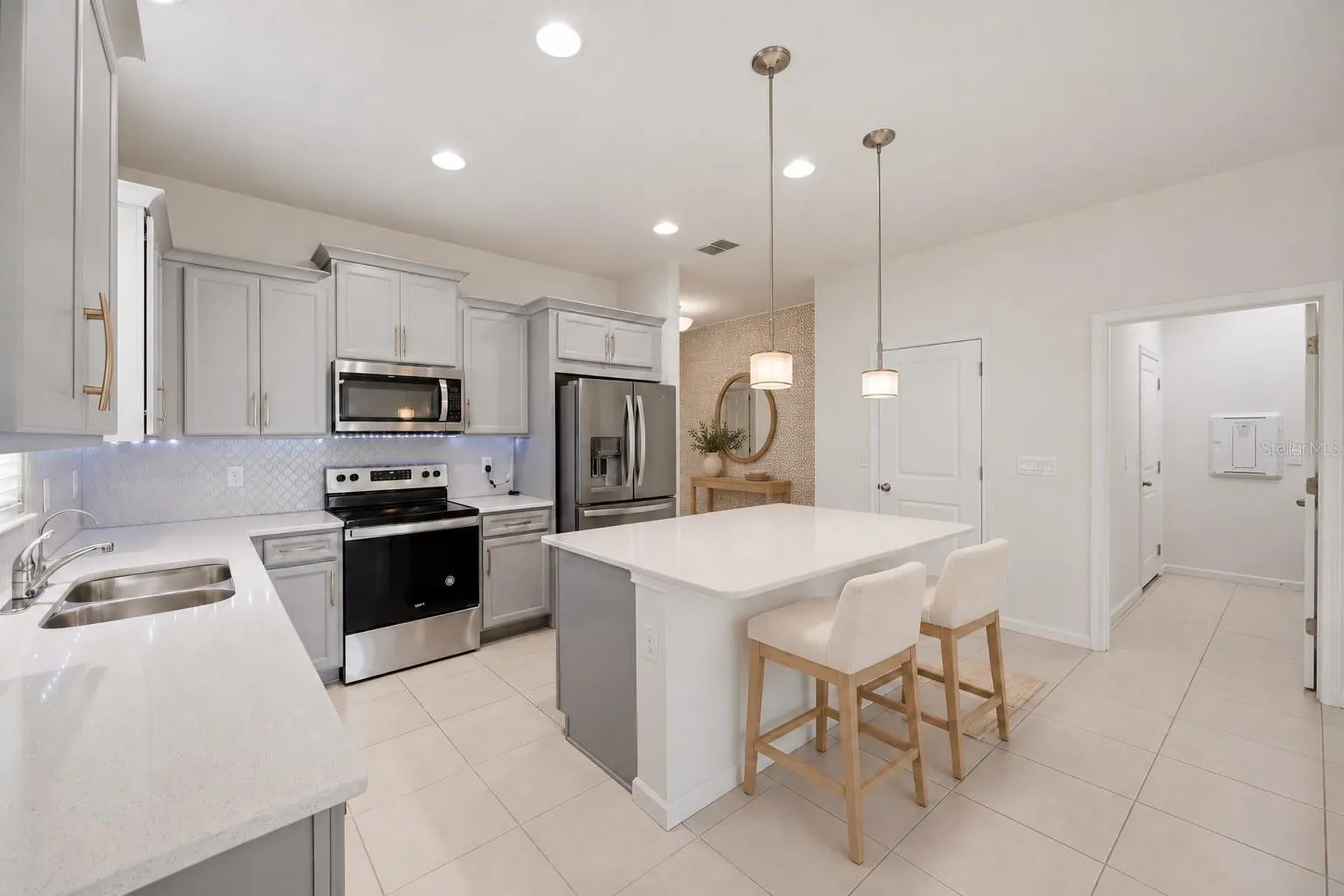 11417 BLUE WOODS DR