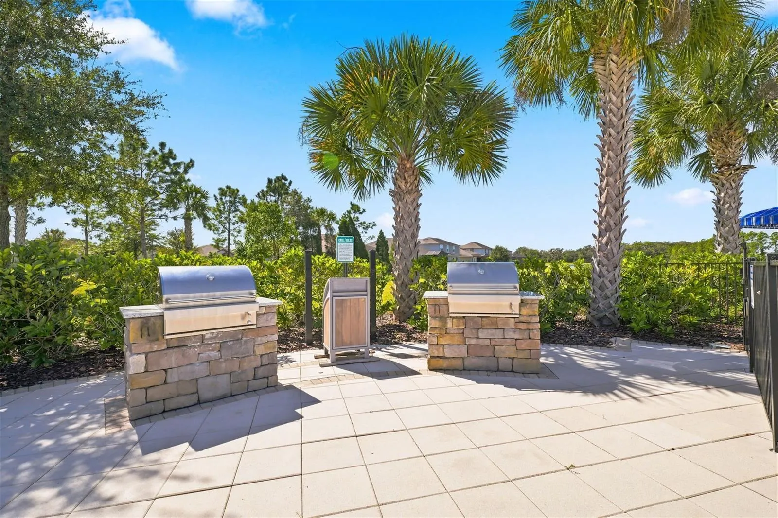 11417 BLUE WOODS DR