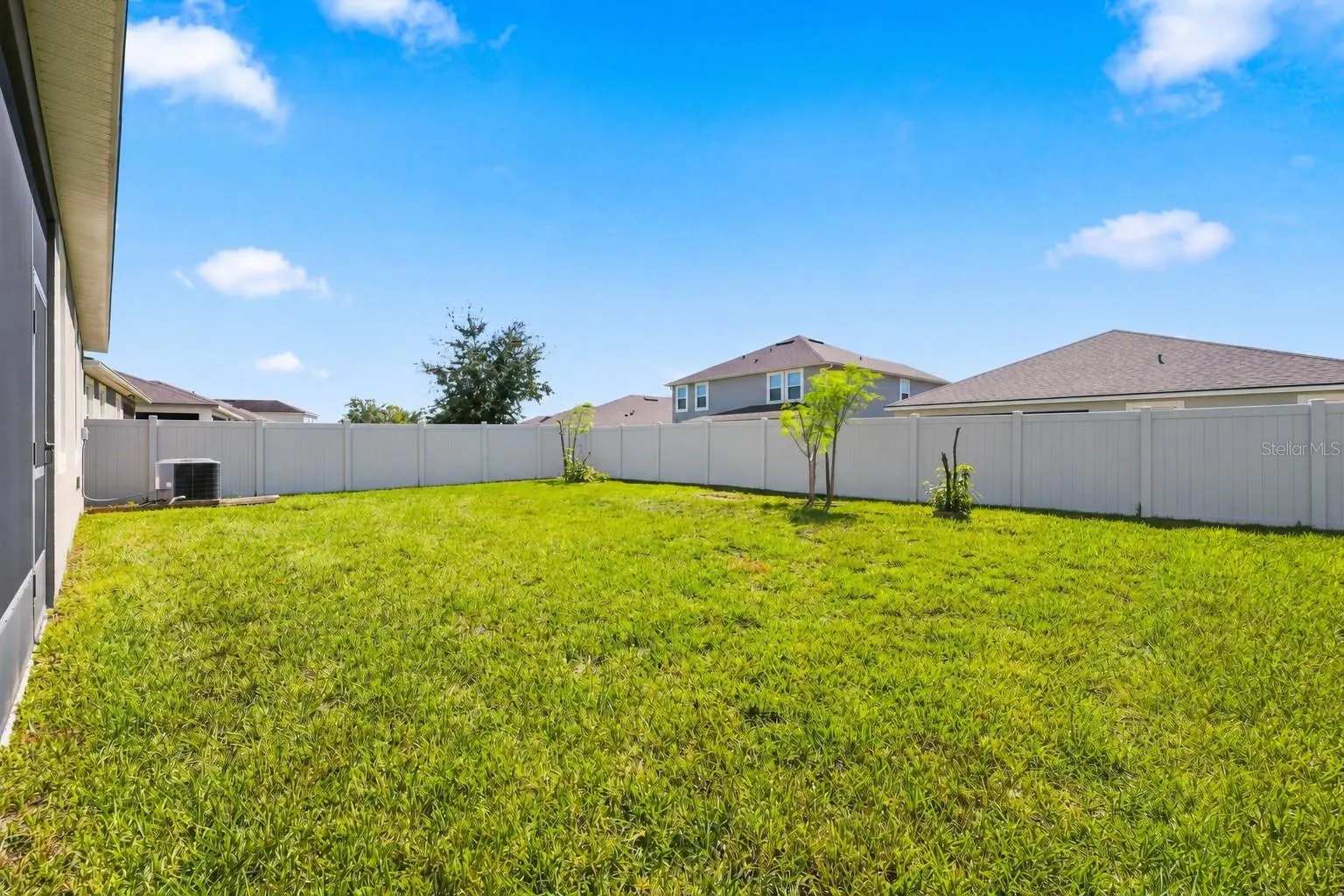 11417 BLUE WOODS DR