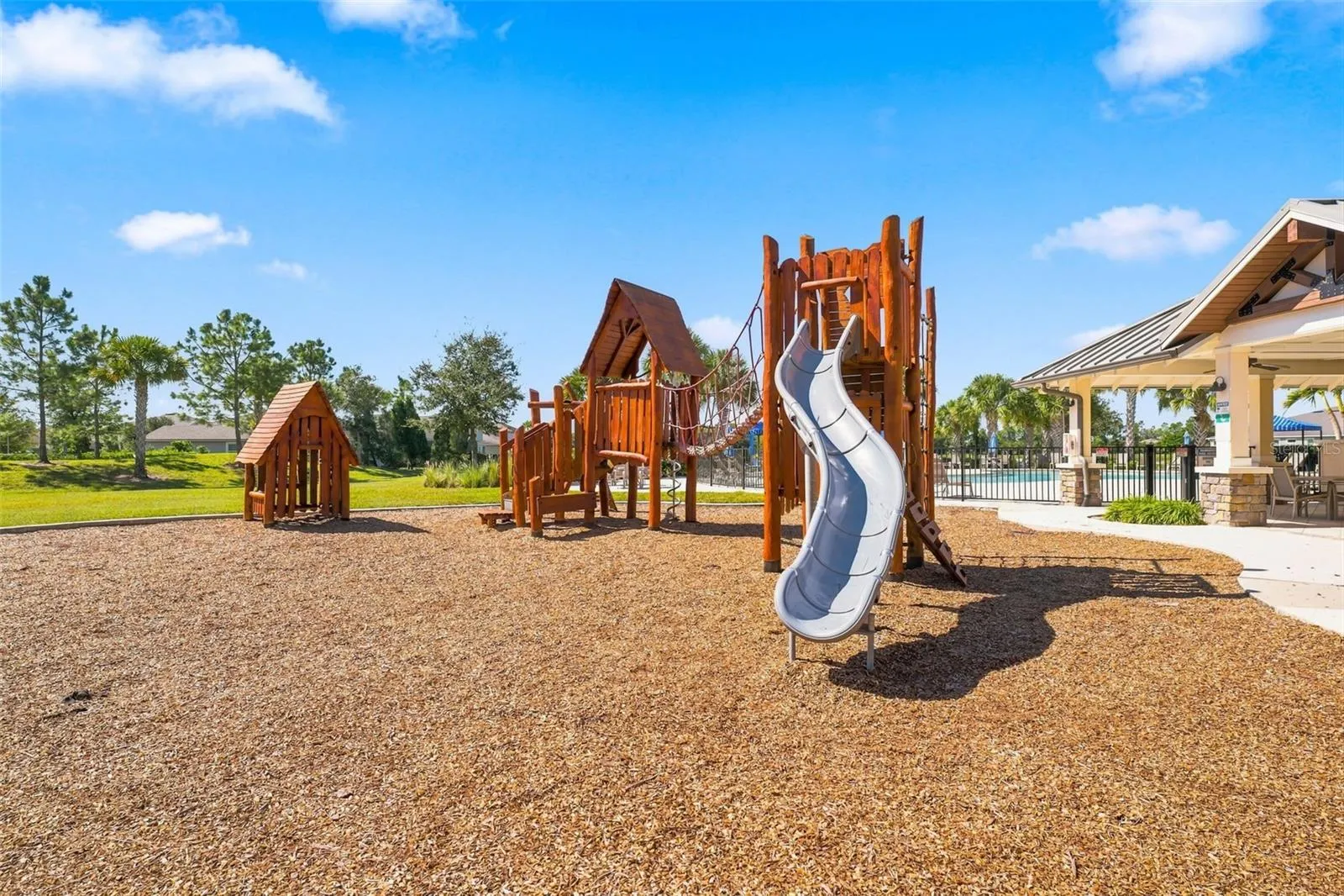 11417 BLUE WOODS DR