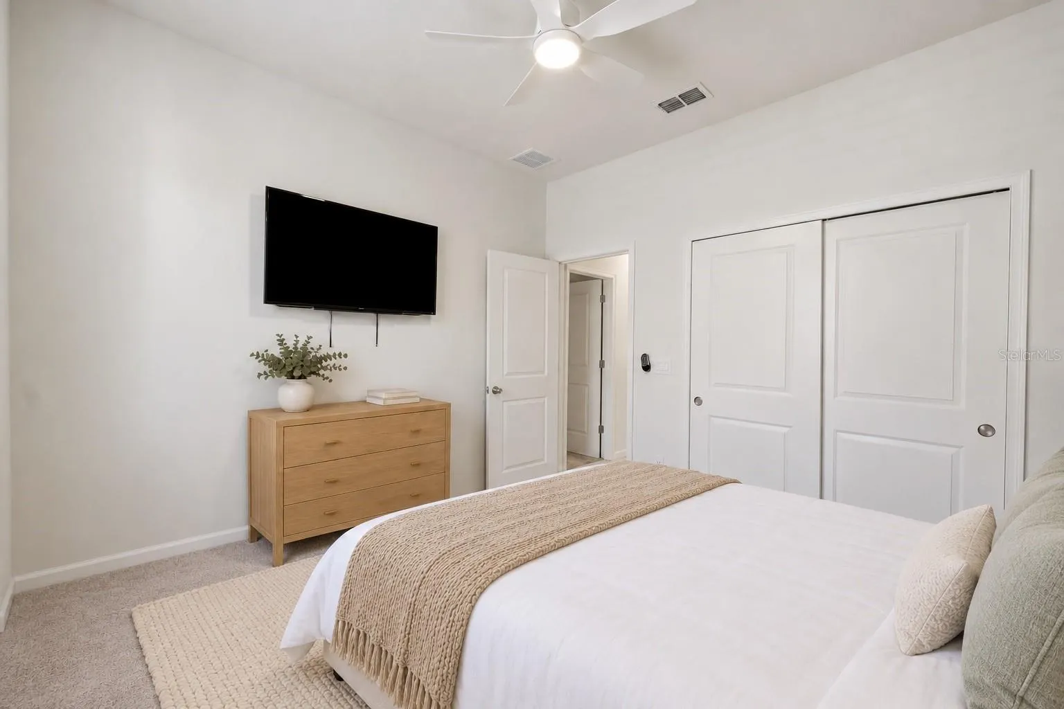 11417 BLUE WOODS DR