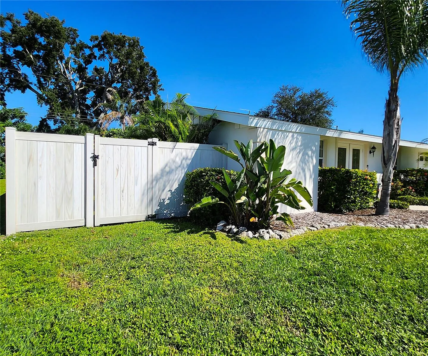 3143 LOCKWOOD TER