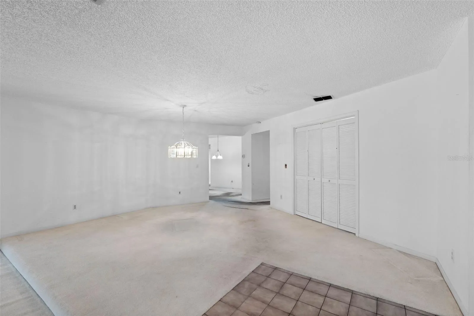 2769 NORTHRIDGE DR E
