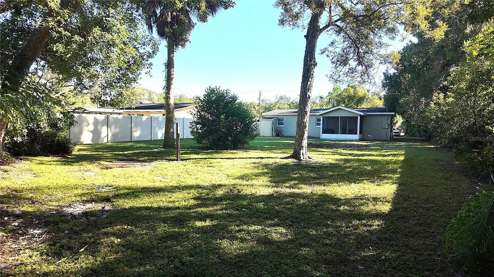 3831 HUDSON LN