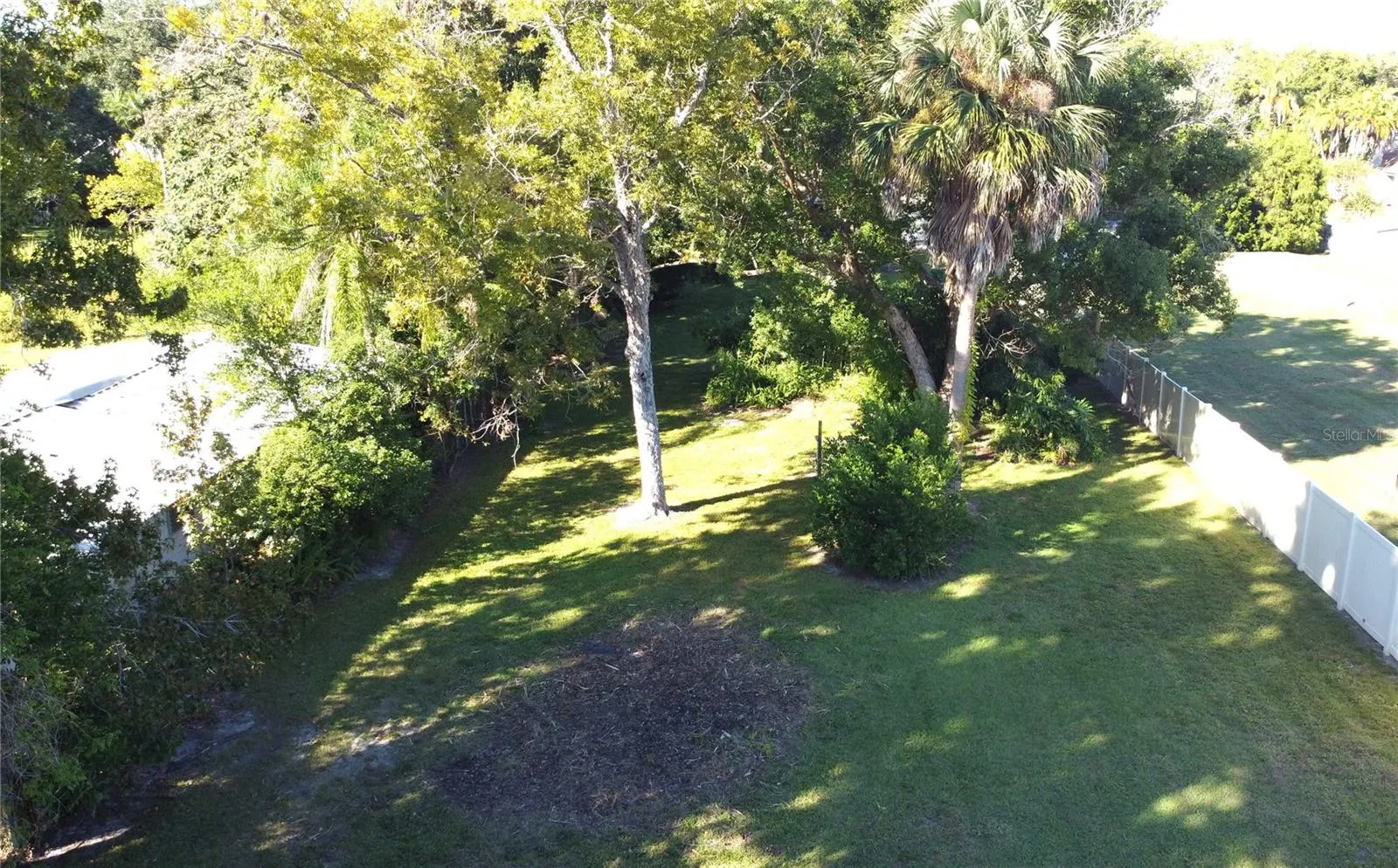 3831 HUDSON LN