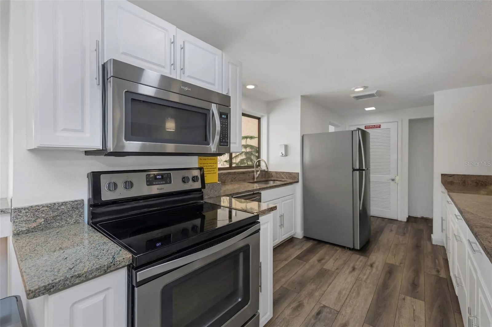 2614 COVE CAY DR #301 #301