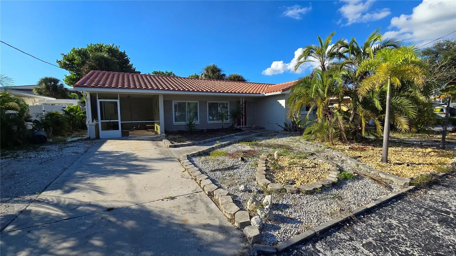 3529 BELLE VISTA DR E