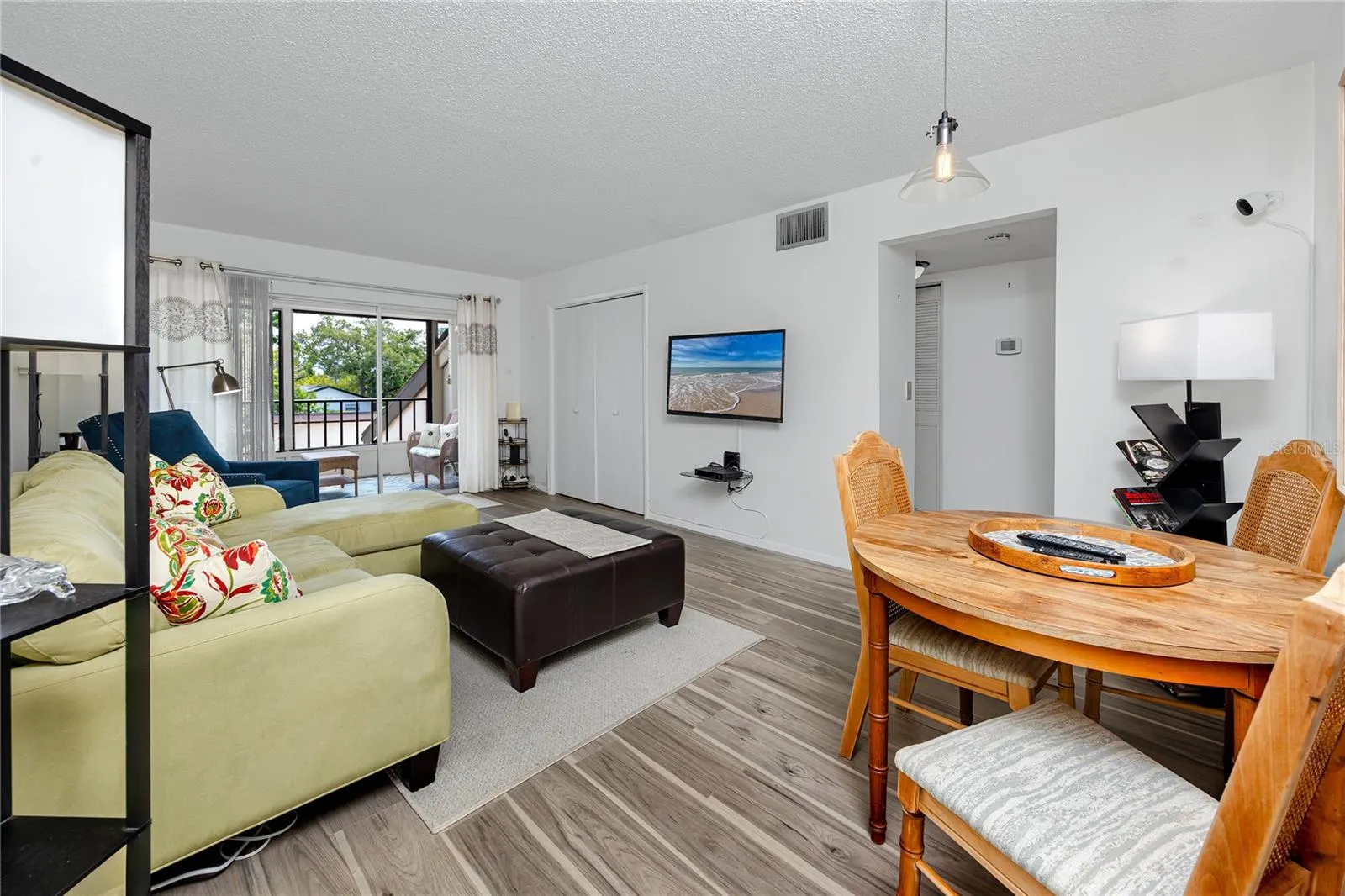 2207 BELLEAIR RD #B30 #B30