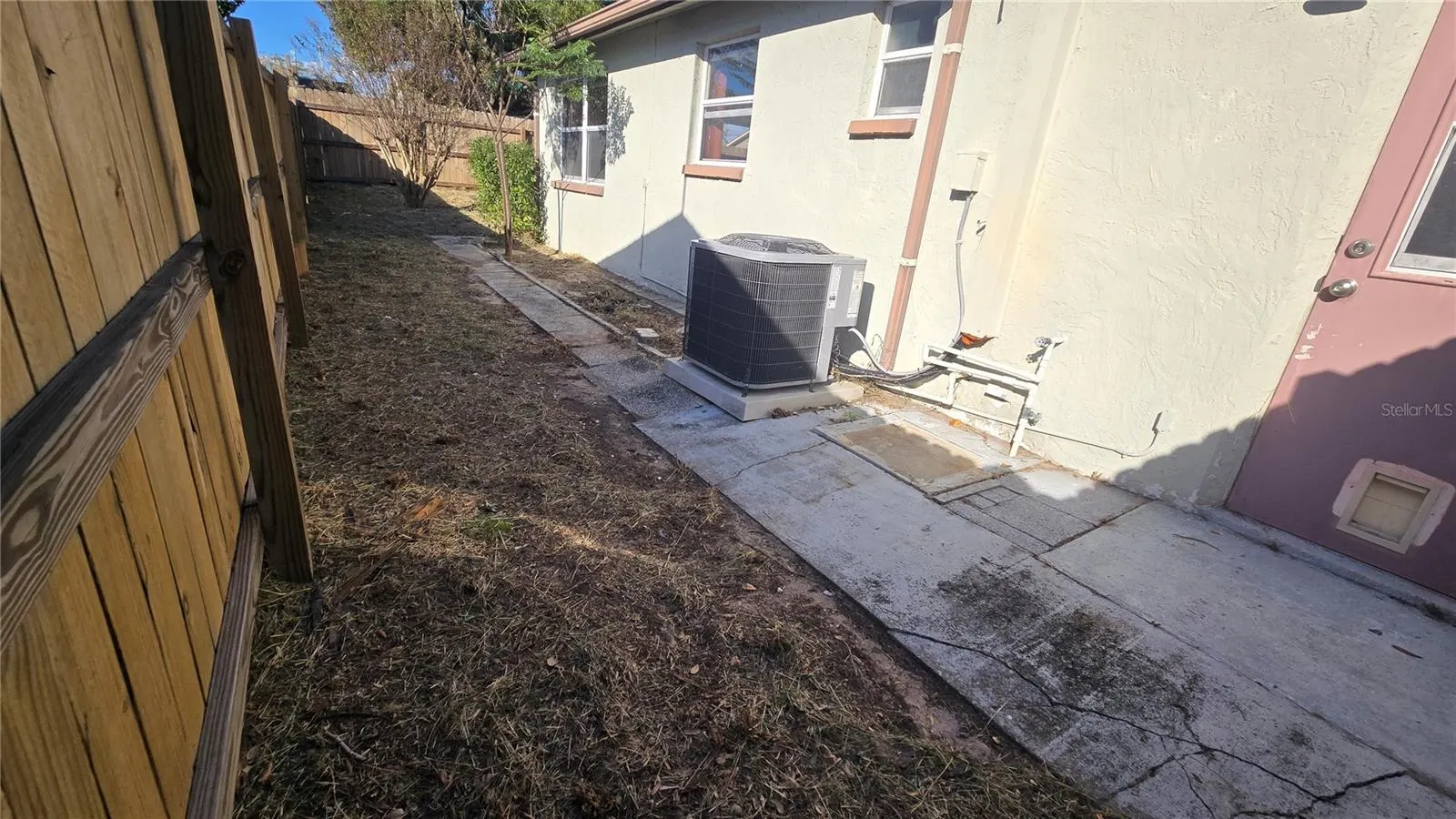 6123 MOOG RD