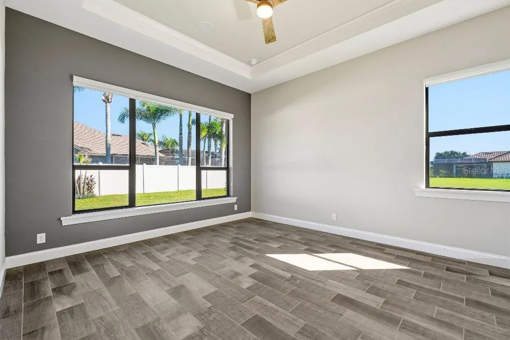 4462 EMERALD PALMS LN
