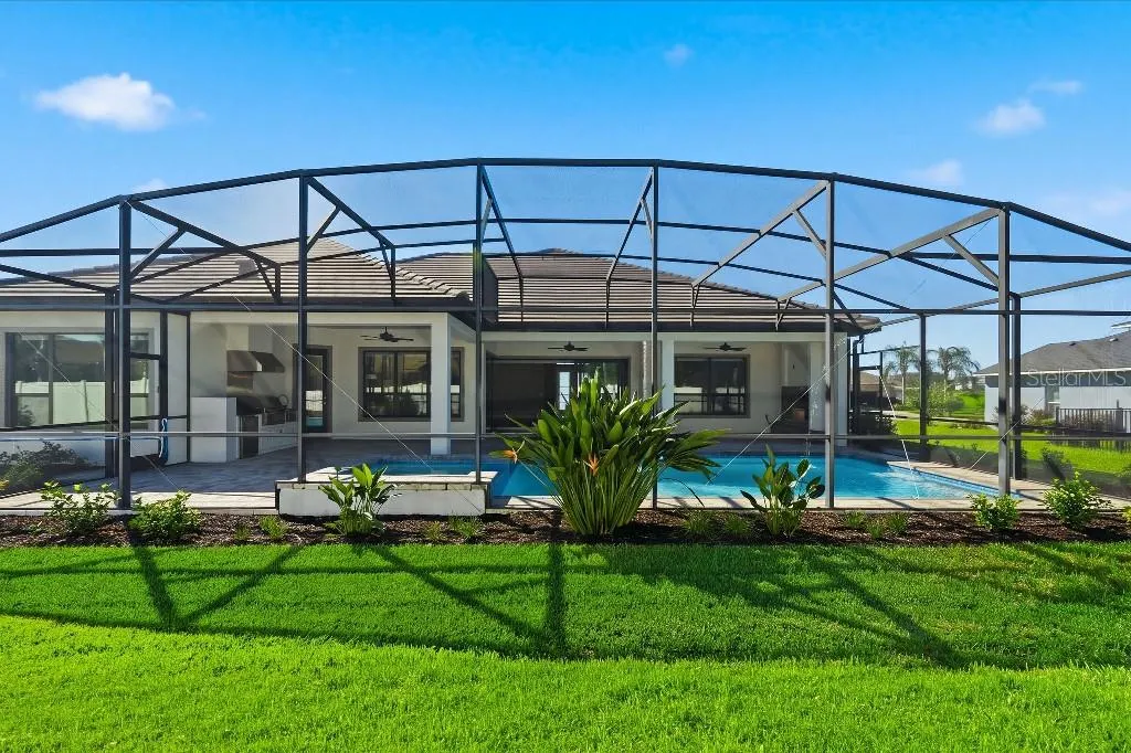 4462 EMERALD PALMS LN