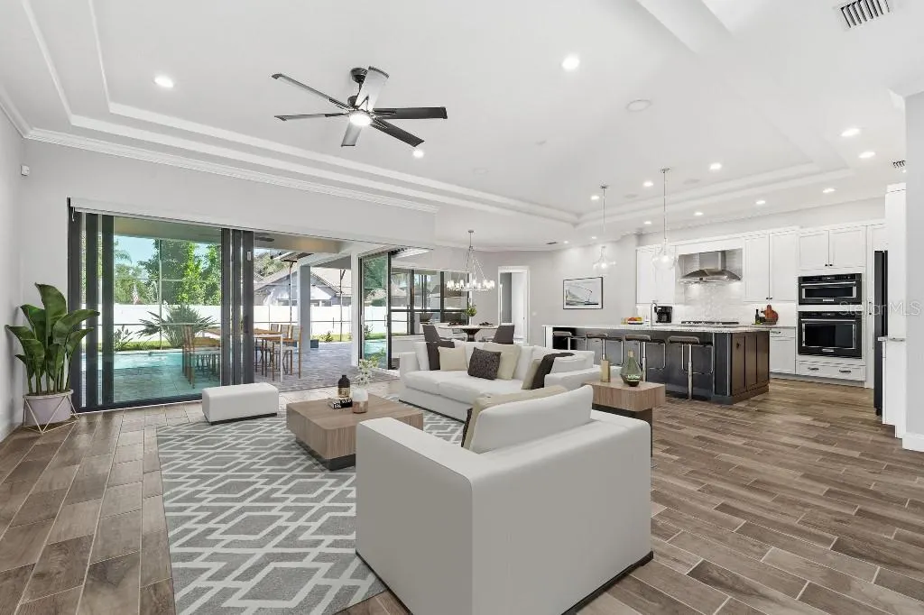 4462 EMERALD PALMS LN