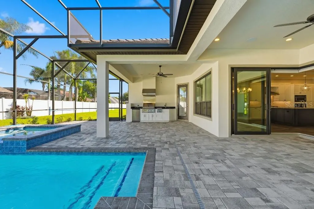 4462 EMERALD PALMS LN