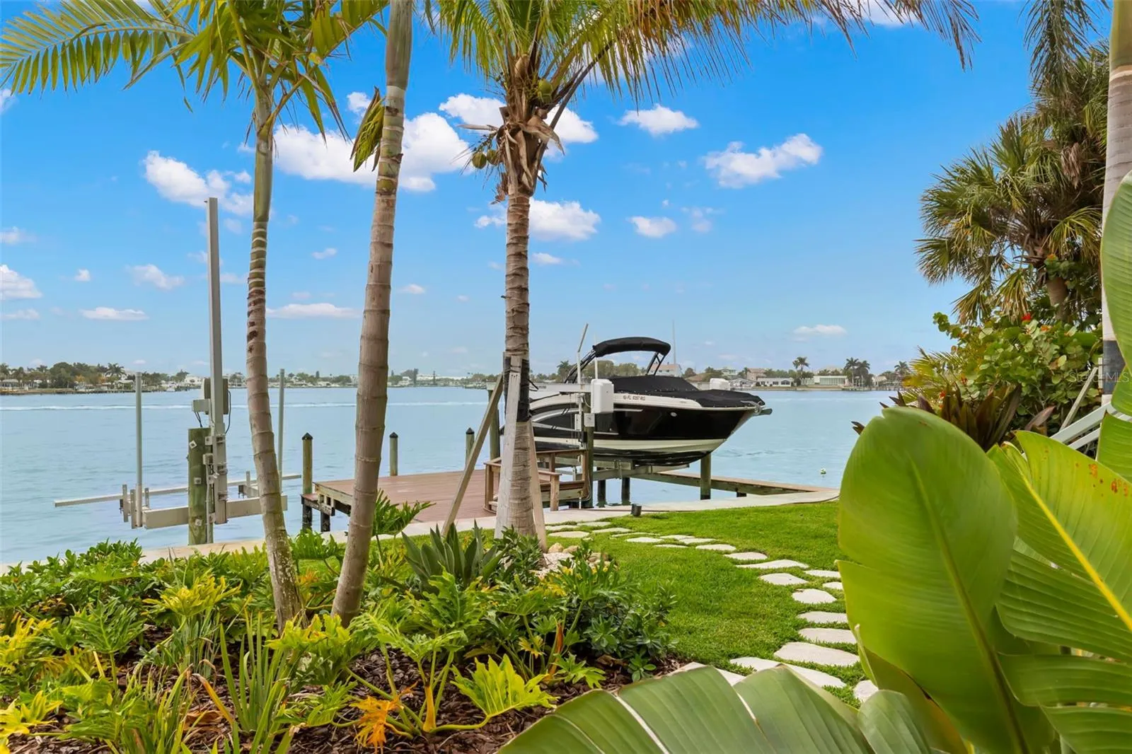 4598 HARBOR HILLS DR