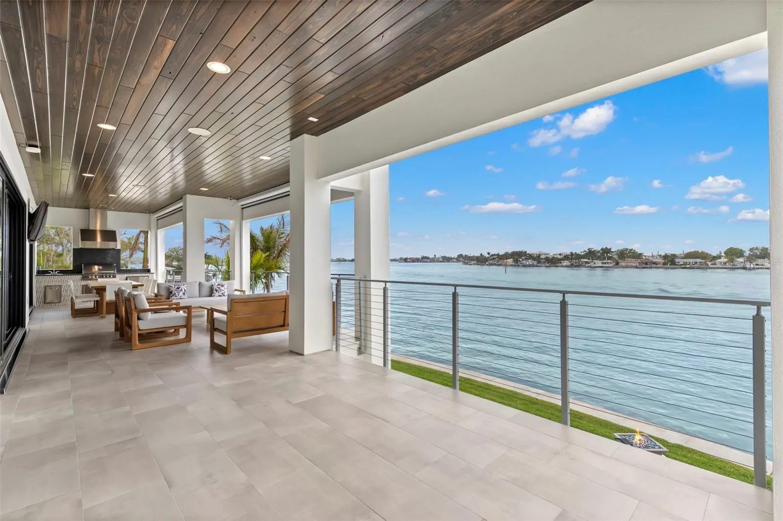 4598 HARBOR HILLS DR