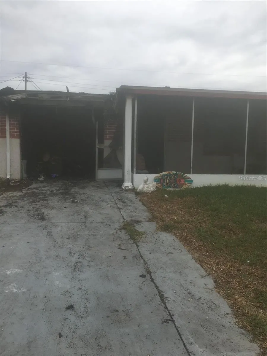 2048 MELODY DR