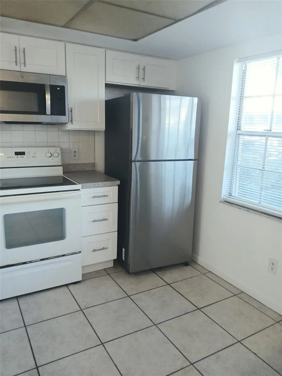 831 MAPLE CT #103 #103