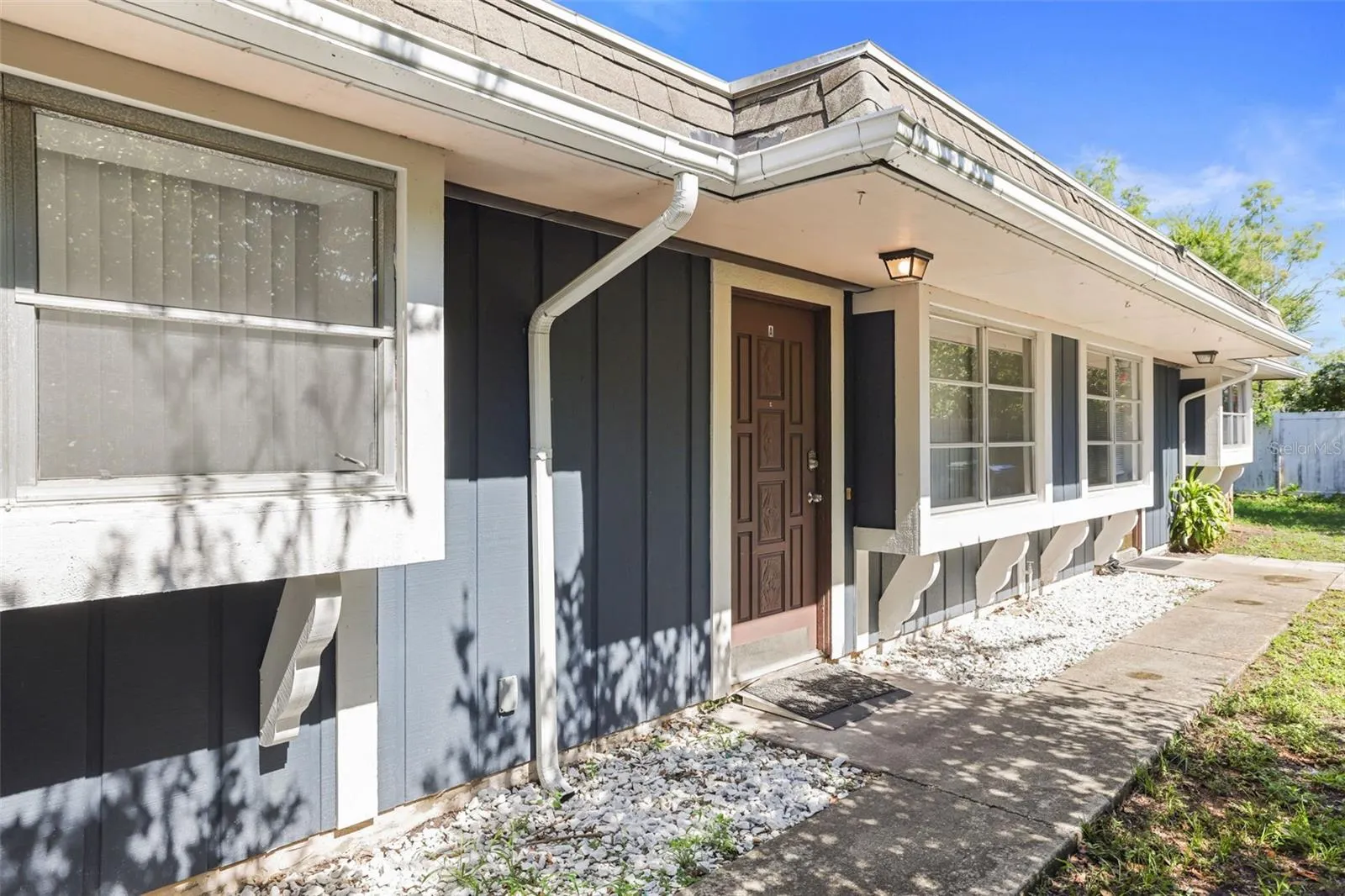 3517 SHERWOOD DR