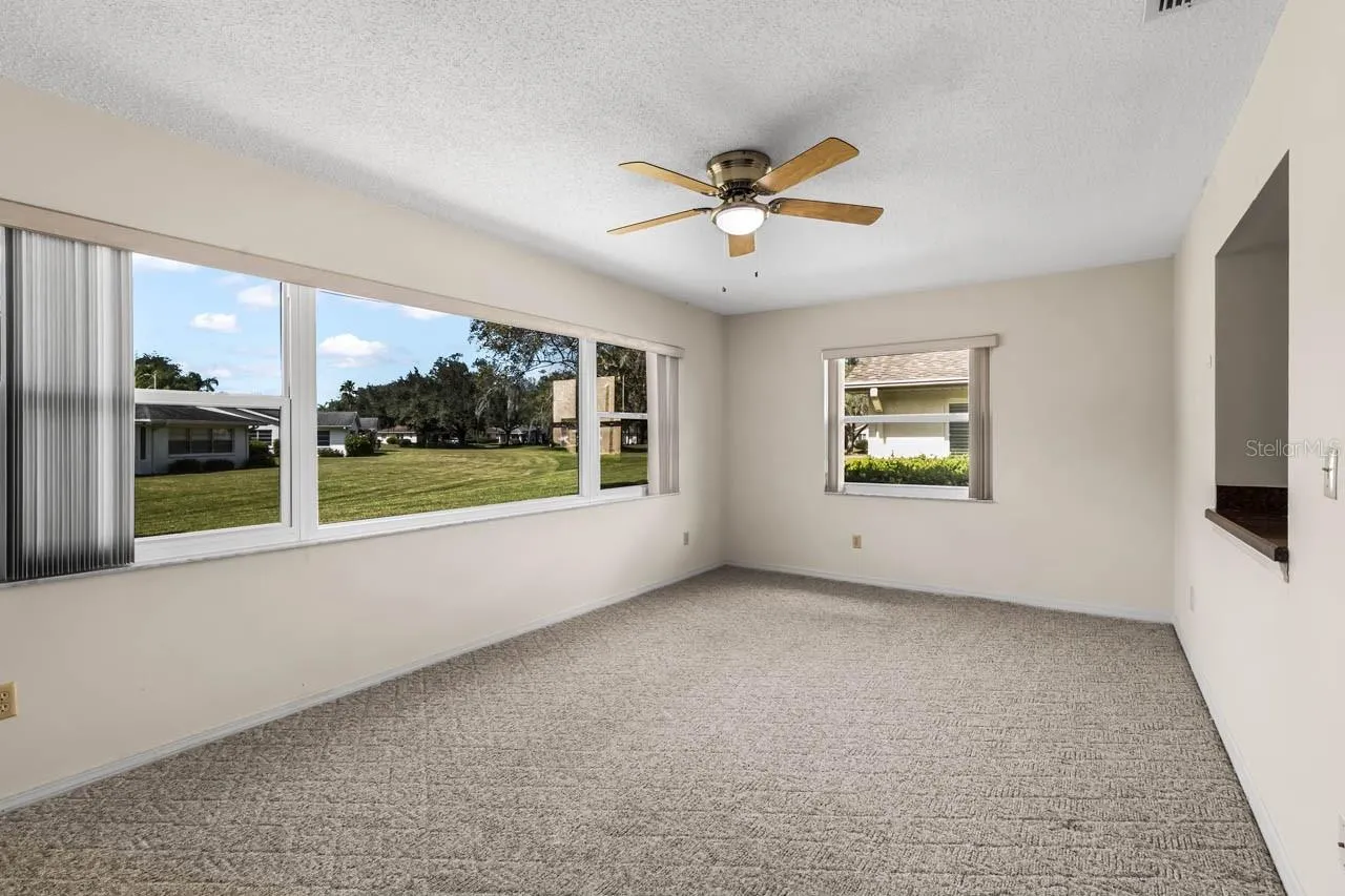 2109 HARLESTON PL