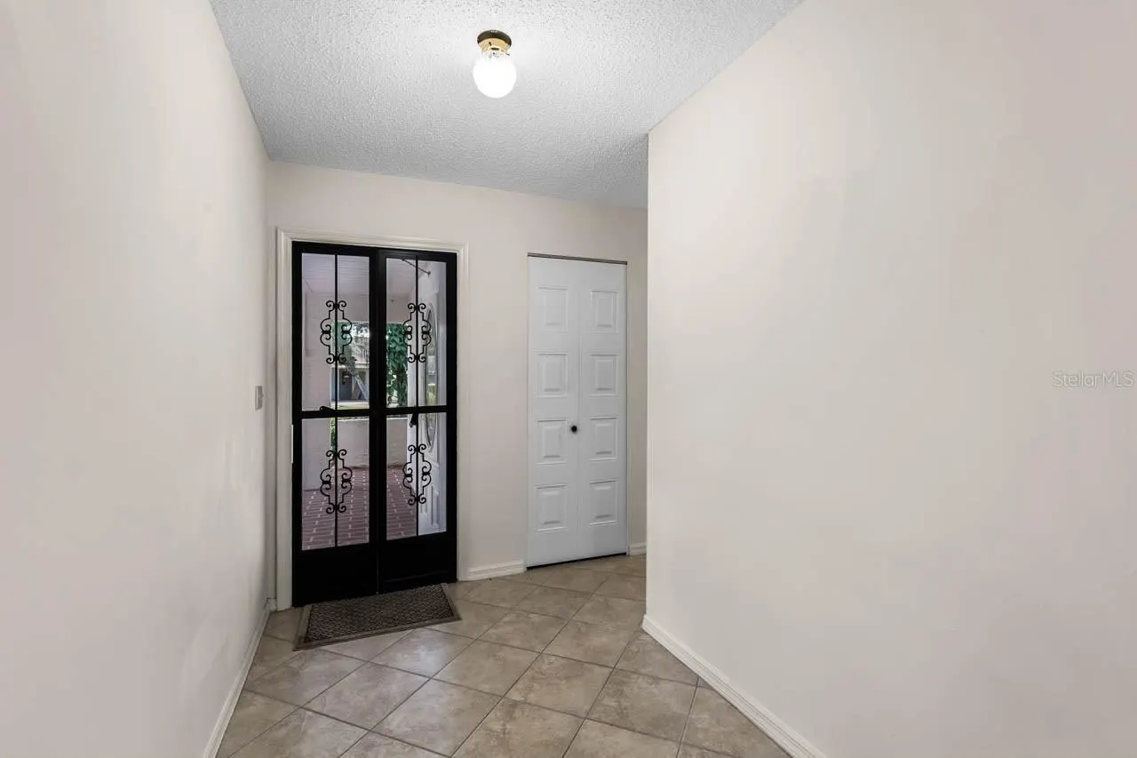 2109 HARLESTON PL