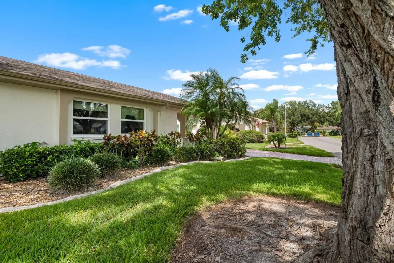2109 HARLESTON PL