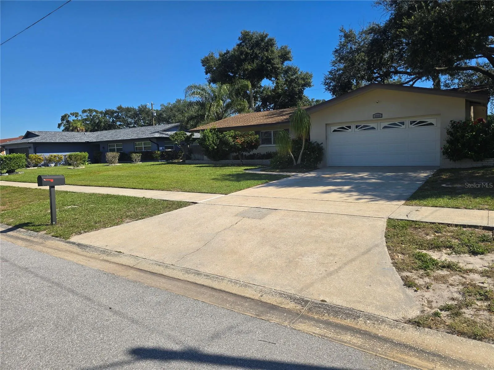 1117 WEBB DR