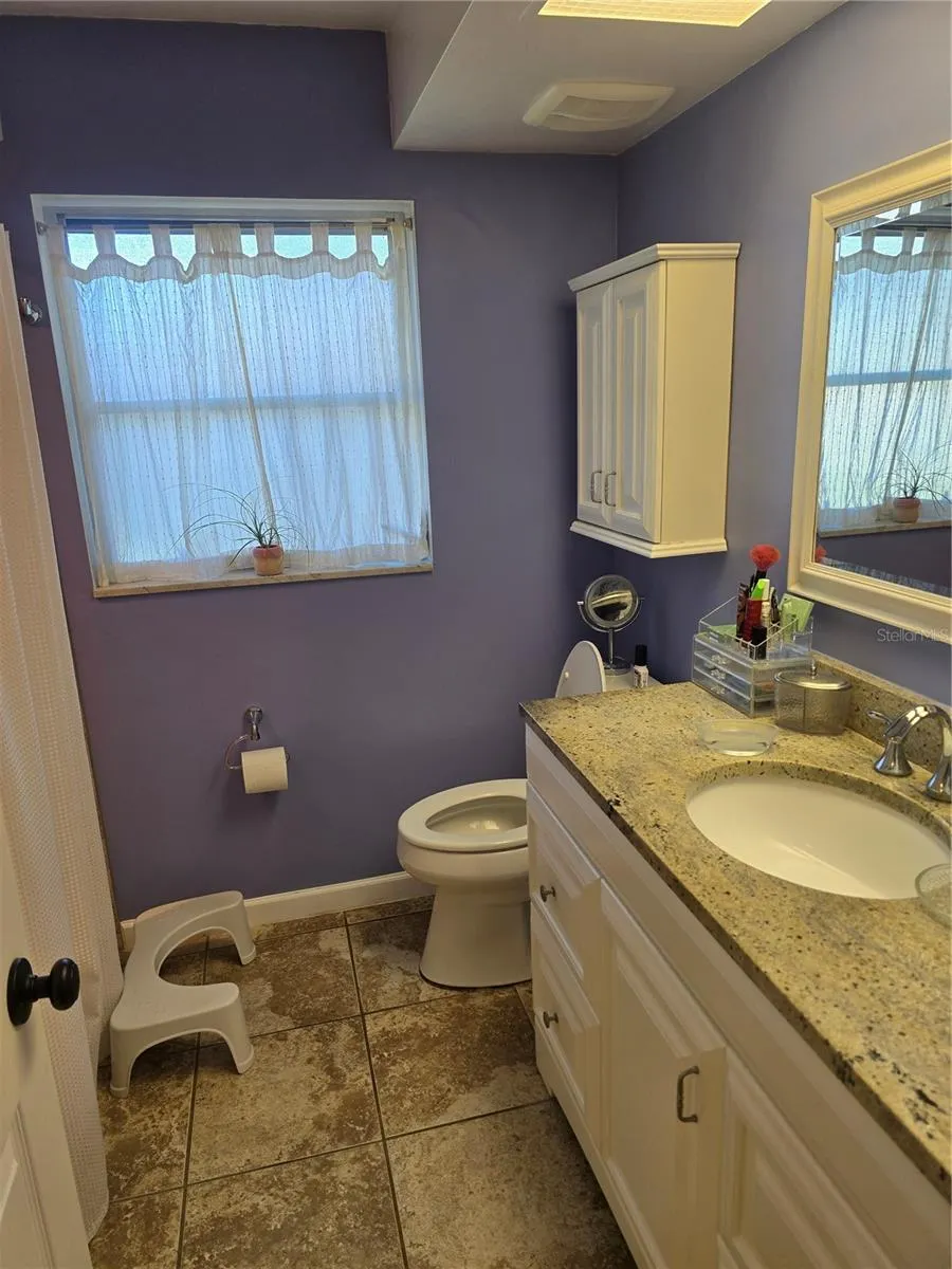 1117 WEBB DR