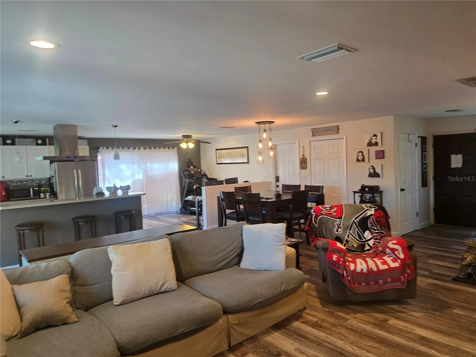 1117 WEBB DR