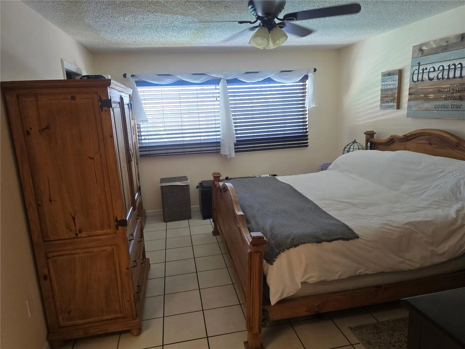 1117 WEBB DR
