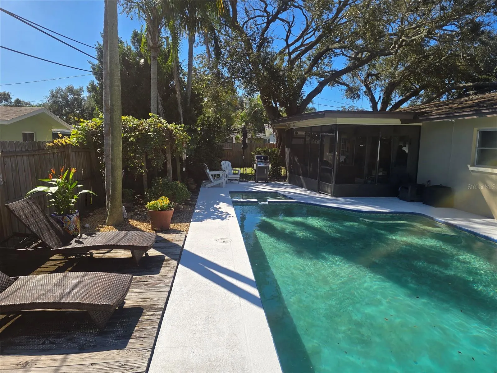 1117 WEBB DR